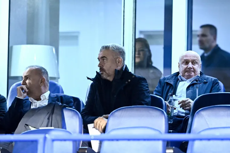 Utakmicu Dinama i Monaca u Ligi prvaka došao je pogledati legendarni nogometaš Hajduka Stipe Pletikosa, koji je trenutno tehnički direktor hrvatske reprezentacije