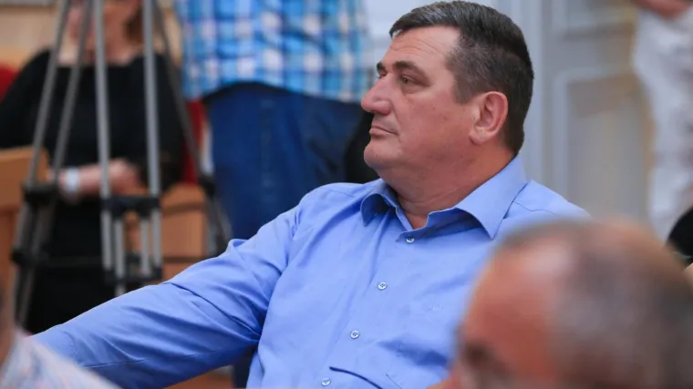 Sinovima sređivao subvencije za stanove koje oni iznajmljuju? A ima toga još...
