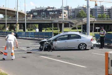 Vozač koji je 'pomeo' tramvajsku stanicu i ozlijedio troje djece bio je pijan: U sebi je imao 2,3 promila