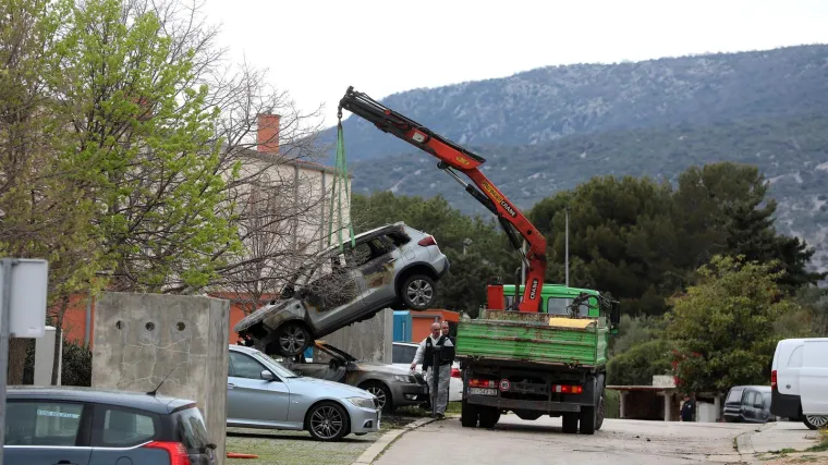 Poznati detalji zapaljenih automobila policajaca: Za sve je kriv problematični umirovljenik