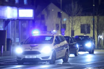 Nova potjera: Krijumčari migrantima kod Slunja odbili stati i krenuli u bijeg, policija ih zaustavila