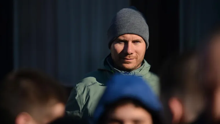 Pernar pušten na slobodu: Zabranili su mu pristup školama
