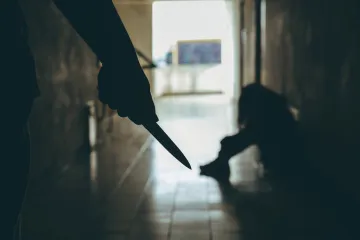 Napadač (18) izbo nožem šestero ljudi u srednjoj školi i dao se u bijeg: Pogledajte gdje se sakrio