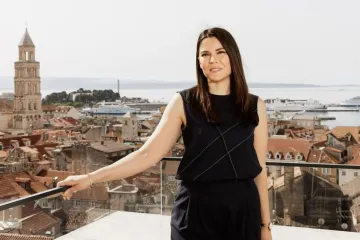 Zamjenica gradonačelnika Splita plijeni pažnju na svakom koraku: Prije je imala drugačiji stil