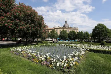 U parku u centru Zagreba: Muškarac usred bijela dana prišao poznanici i porezao ju nožem