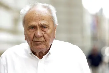 Biografija: Josip Manolić