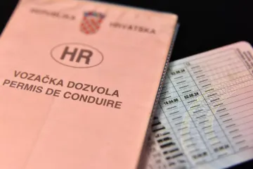 Imate još onu papirnatu rozu vozačku dozvolu? Evo koliko je još možete imati prije nego ćete je morati zamijeniti