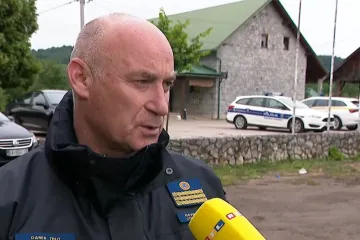 Trut: 'Sutra je planirano izvlačenje olupine aviona, planira se korištenje helikoptera'
