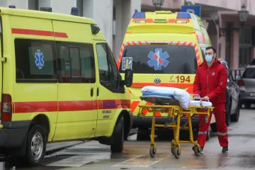 Dva spašavanja na moru - teško ozlijeđeni Slovenac kod Smokvice Vela i muškarac kraj plaže Lubenice