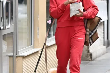 Bornu Kotromanić navikli smo gledati u mini suknjicama pa je sve iznenadila kada se u 'tuti' pojavila u centru Zagreba