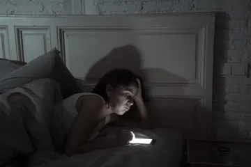 Ovo je sve ćešći pogubni poremećaj koji vodi u niz psihičkih bolesti, a iza svega stoji - mobitel