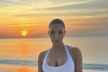 Procurile neobrađene fotke Kardashianki s plaže: Ovako izgledaju u 'prirodnom' izdanju