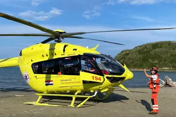 Proveli smo dan s timom helikopterske hitne službe: Sletjeli na plažu i spasili čovjeka sa srčanim problemima