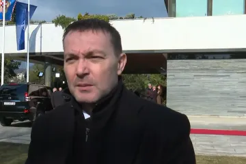 Bauk primijetio zatopljenje odnosa dvaju brda, ali komentirao je i 'novog šerifa' u gradu