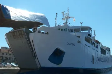 Trajekt Lastovo ide u prodaju za 618 tisuća eura: Kupac mora obećati da ga neće poslati u rezalište