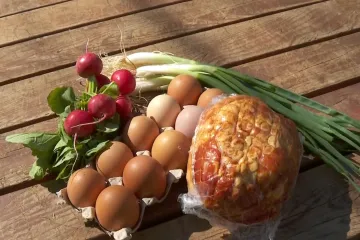 Ovo su cijene namirnica za Uskrs! Mladi luk, rotkvica - nema što nije poskupjelo