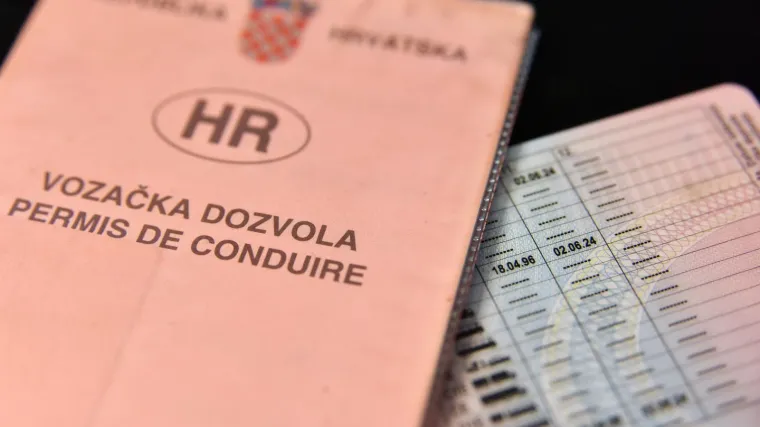 Baš kad su mu trebali oduzeti vozačku, muškarac je prijavio da je 'izgubljena', pa u BiH izvadio novu