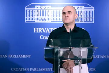 Dabro nosi modni detalj vrijedan 5600 eura, ali u imovinskoj kartici ga ne spominje